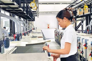 Dây chuyền sản xuất của Công ty ONAGA (Nhật Bản) tại Khu công nghiệp hỗ trợ Nam Hà Nội.