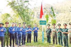 Công trình “Ánh sáng vùng biên” được hoàn thành tại xã Tây Giang.