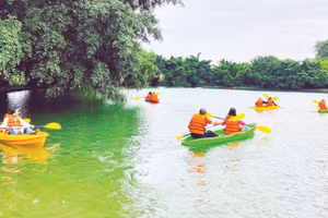Môi trường thiên nhiên xanh mát là lợi thế lớn của du lịch xã Yên Bài.