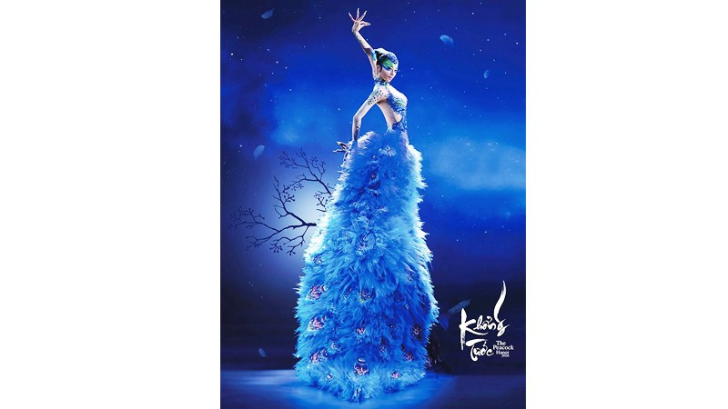 “Khổng tước” đến Hà Nội