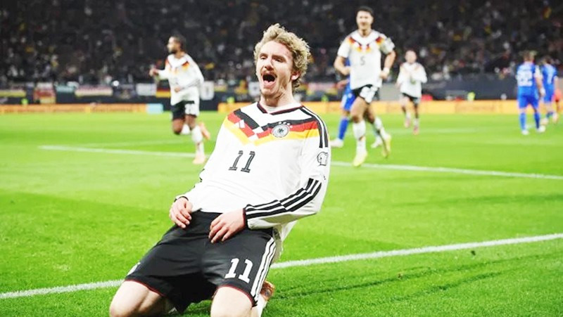 Nick Woltemade, người được mệnh danh là "Rudi Voller mới".