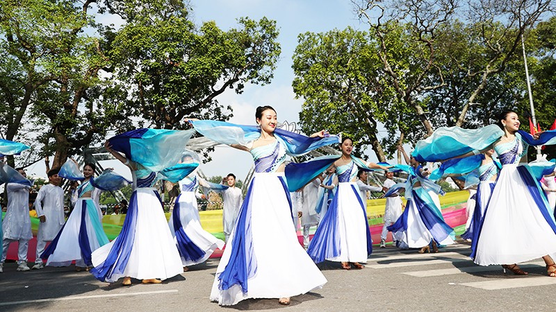 Tọa đàm về thu Hà Nội