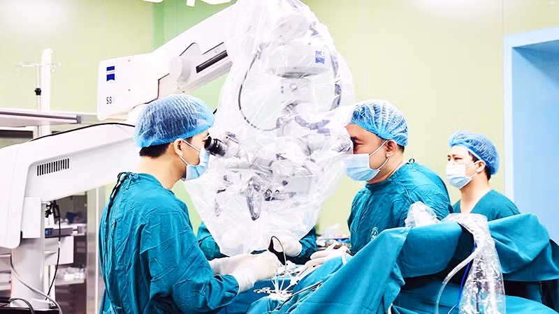 Sáp nhập bệnh viện sẽ tạo thêm nguồn lực để phục vụ cho người bệnh được tốt hơn. Ảnh: TTXVN