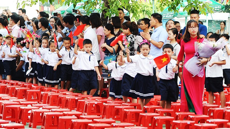 Năm học mới 2025-2026 sẽ thực hiện miễn, hỗ trợ học phí đối với trẻ em mầm non, học sinh phổ thông. Ảnh: BẮC SƠN