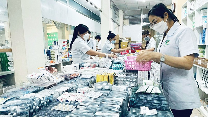 Tăng cường kiểm tra, giám sát kinh doanh nguyên liệu làm thuốc