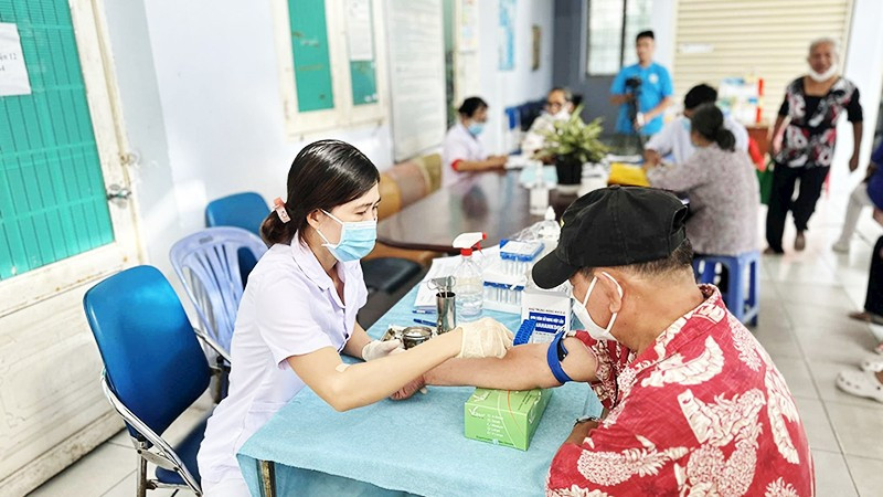 Người cao tuổi trên địa bàn thành phố, bao gồm các địa phương vừa sáp nhập đều được khám sức khỏe miễn phí. 