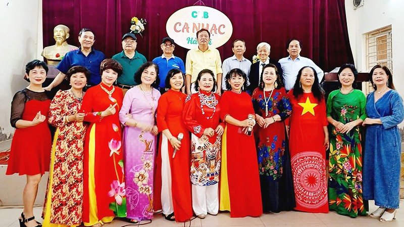 Một buổi sinh hoạt của câu lạc bộ.