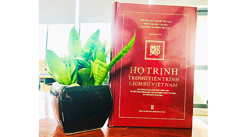 Ra sách về công lao của họ Trịnh