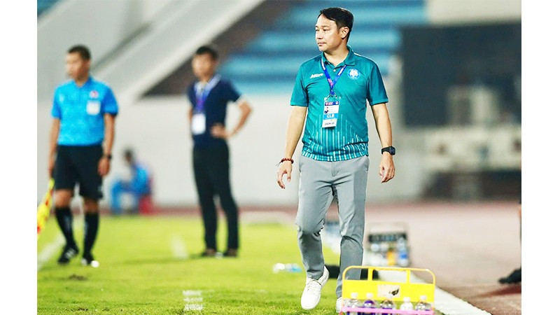 HLV Vũ Hồng Việt bị điều chuyển công tác, giữ vai trò Giám đốc kỹ thuật CLB Nam Định.