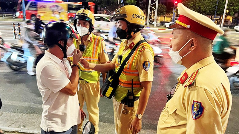 Tăng cường kiểm tra lái xe vi phạm nồng độ cồn