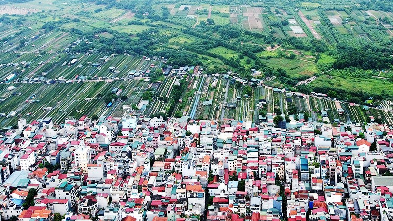Cơ sở dữ liệu đất đai chưa cập nhật biến động kịp thời, cùng việc thiếu minh bạch trong quy hoạch, quản lý đã gây nên tình trạng chồng lấn giữa đất nông nghiệp và đất ở tại nhiều địa phương. Ảnh: LÊ MINH