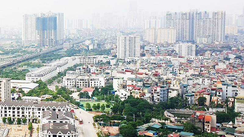 Ô nhiễm không khí do bụi mịn tại Hà Nội nhiều thời điểm vượt ngưỡng an toàn. Ảnh: NAM NGUYỄN