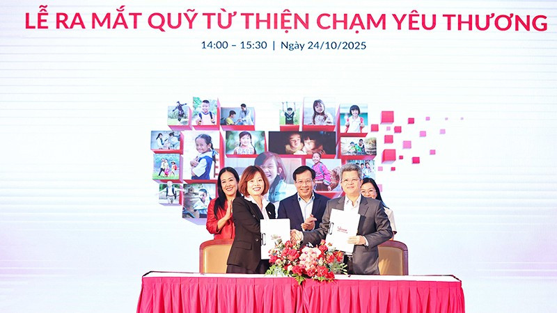 Ra mắt Quỹ từ thiện "Chạm yêu thương"