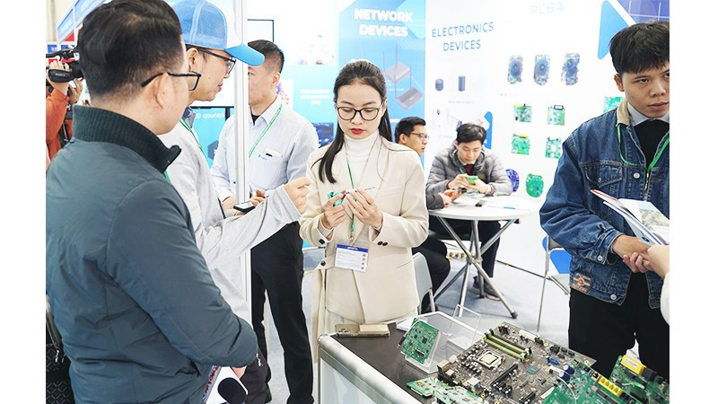 Mặt hàng chíp điện tử có cơ hội tăng tốc mạnh mẽ, góp phần nâng cao vị thế doanh nghiệp Việt trong chuỗi cung ứng toàn cầu. Ảnh: NAM ANH