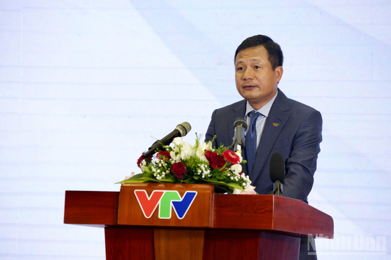 Đồng chí Đỗ Đức Hoàng, Phó Tổng Giám đốc Đài Truyền hình Việt Nam phát biểu tại buổi lễ. ndo_br_dong-chi-do-duc-hoang-phat-bieu-tai-buoi-le.jpg