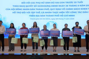Hỗ trợ chính sách cho phụ nữ sinh đủ 2 con trước tuổi 35.