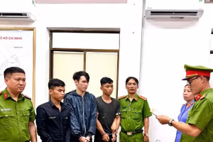 Từ trái sang: Phan Văn Nhựt, Lê Phú Thành, Nguyễn Quốc Chỉnh.