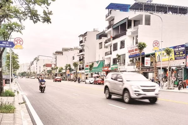 Đường Nguyễn Lam sau khi được hoàn thiện đã khang trang, hiện đại hơn