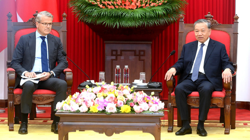 Tổng Bí thư Tô Lâm tiếp ông Vincent Clerc, Tổng Giám đốc toàn cầu Tập đoàn A.P. Moller Maersk, Đan Mạch.