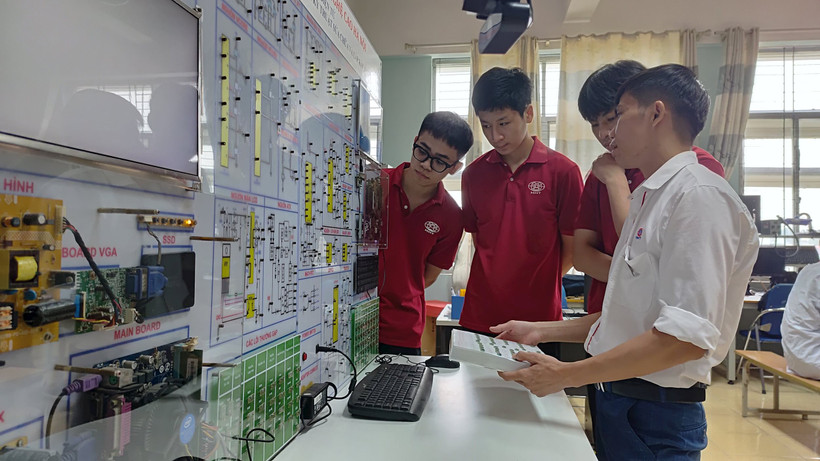 Nhiều cơ sở đào tạo đã chủ động đổi mới để bắt nhịp đòi hỏi của thị trường lao động. (Ảnh VĂN HỌC)