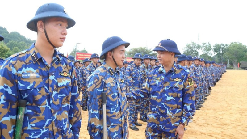 Cán bộ, chiến sĩ lên đường, tham gia Chiến dịch Quang Trung. 