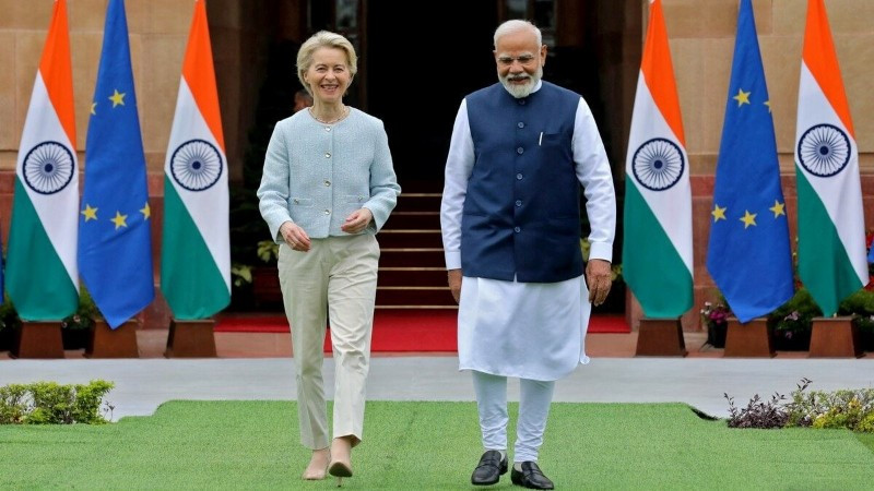 Chủ tịch Ủy ban châu Âu (EU) Von der Leyen và Thủ tướng Ấn Độ Narendra Modi.