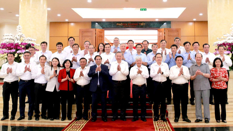 Tổng Bí thư Tô Lâm và các đồng chí lãnh đạo Đảng, Nhà nước dự buổi làm việc với Ban Thường vụ Đảng ủy Mặt trận Tổ quốc, các đoàn thể Trung ương.