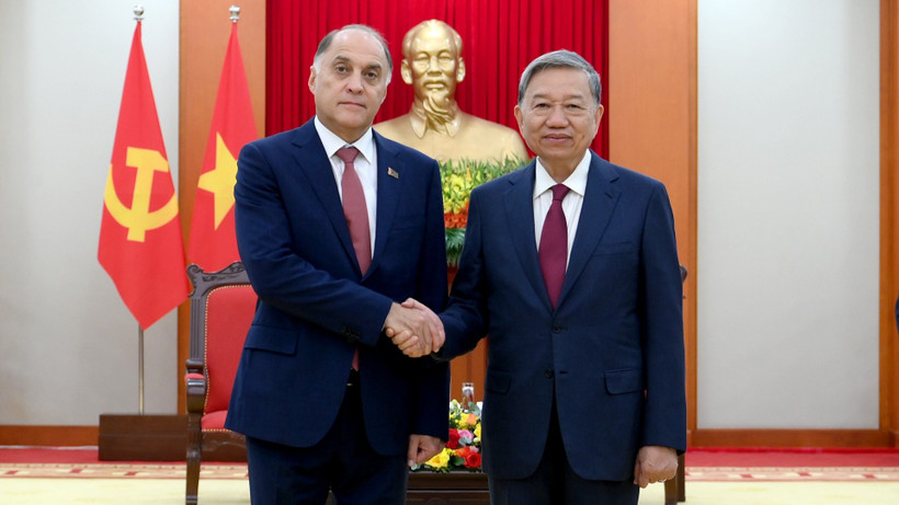 Tổng Bí thư Tô Lâm tiếp Thư ký Hội đồng An ninh Cộng hòa Belarus Volfovich Aleksandr Grigorievich. 