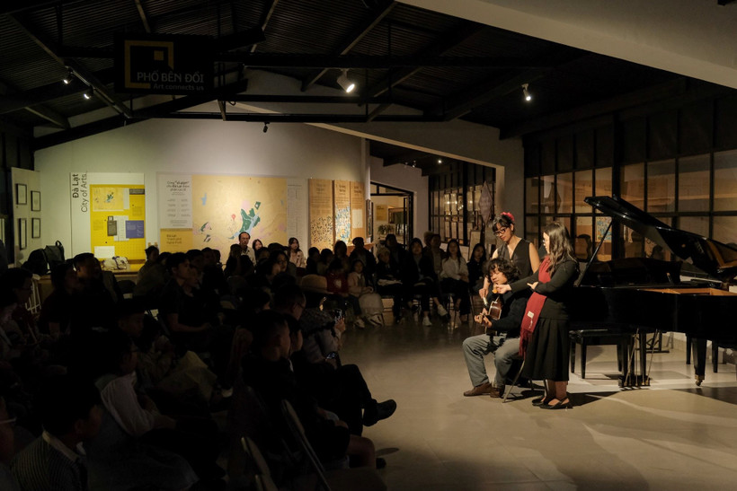 Không gian sáng tạo Phố Bên Đồi là điểm hẹn âm nhạc không thể bỏ lỡ của công chúng Đà Lạt. (Ảnh Phố Bên Đồi)