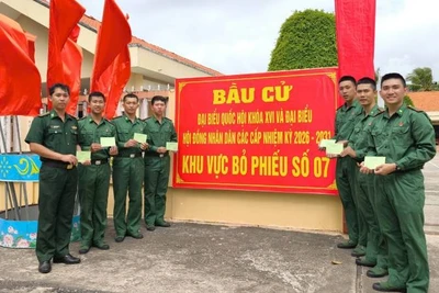 Bộ đội Biên phòng tỉnh Vĩnh Long tích cực tham gia giữ vững an ninh trật tự khu vực biên giới biển trước, trong và sau bầu cử.