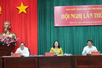 Tỉnh ủy Bến Tre tổ chức Hội nghị lần thứ 21. (Ảnh: HOÀNG TRUNG)