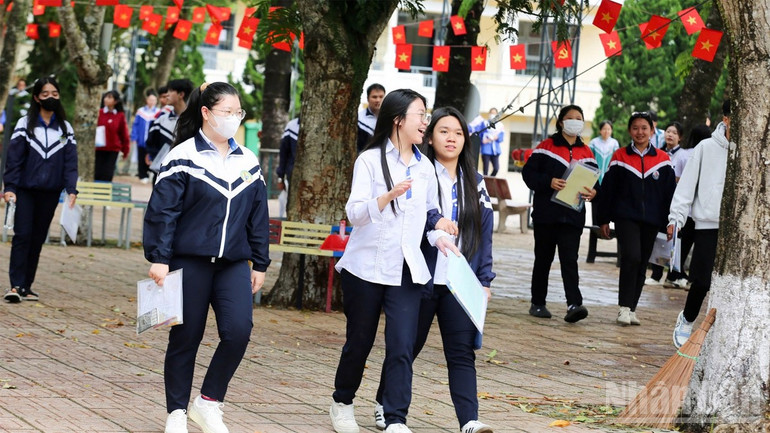Học sinh Lâm Đồng bước vào kỳ thi tốt nghiệp trung học phổ thông năm 2025. ndo_br_1.jpg