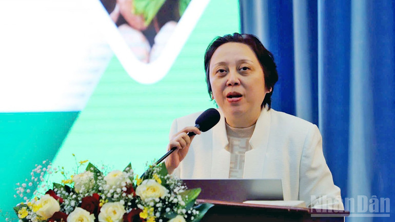 Giám đốc Sở An toàn thực phẩm Thành phố Hồ Chí Minh Phạm Khánh Phong Lan phát biểu tại hội nghị. ndo_br_3.jpg
