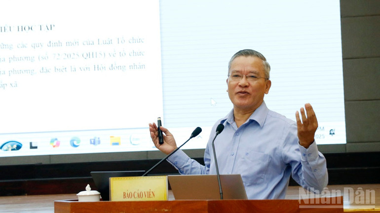 Chuyên gia, báo cáo viên trình bày các chuyên đề tại Hội nghị. ndo_br_1.jpg