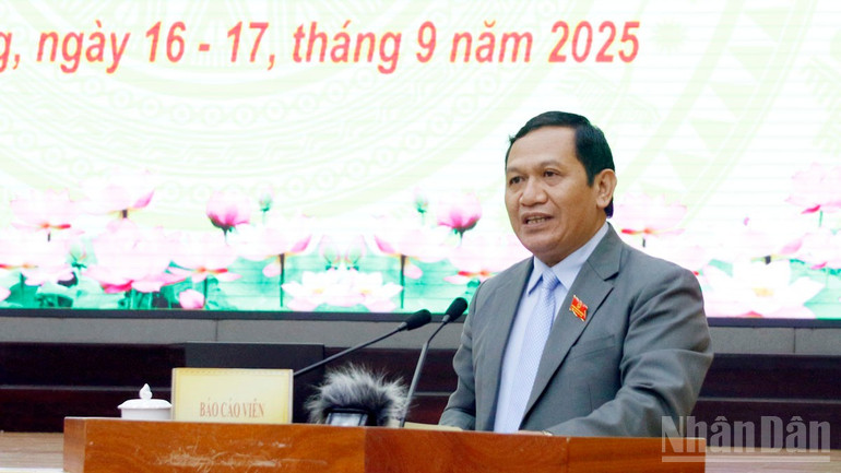 Phó Chủ tịch Hội đồng nhân dân tỉnh Lâm Đồng K’Mák phát biểu khai mạc. ndo_br_9.jpg