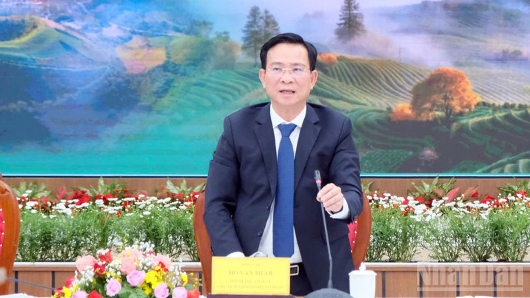 Chủ tịch Ủy ban nhân dân tỉnh Lâm Đồng nhấn mạnh, giải quyết tốt những khó khăn, vướng mắc của doanh nghiệp chính là lời kêu gọi đầu tư tốt nhất. ndo_br_9.jpg