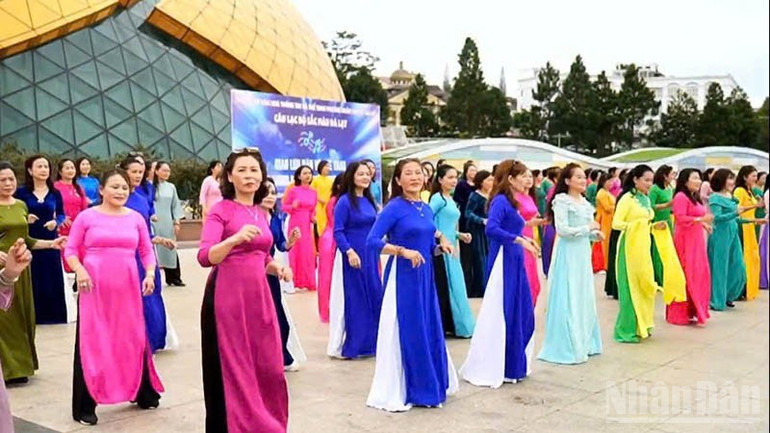 Chương trình liên hoan dân vũ thể thao nhằm quảng bá phong trào và xây dựng hình ảnh phụ nữ năng động, sáng tạo, khỏe đẹp. ndo_br_5.jpg