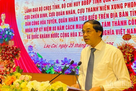 Đồng chí Trịnh Xuân Trường, Bí thư Tỉnh ủy Lào Cai phát biểu tại buổi lễ. (Ảnh: THANH SƠN)