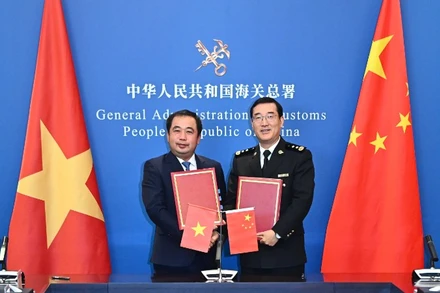 Tại buổi làm việc, hai bên đã ký Nghị định thư về xuất khẩu mít tươi của Việt Nam sang Trung Quốc, mở ra động lực mới cho thương mại nông sản song phương. (Ảnh: TÙNG ĐINH)