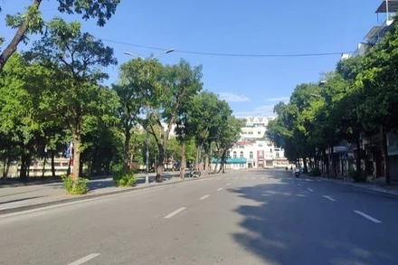 Theo dự báo thời tiết Hà Nội những ngày cuối tháng 8 và dịp nghỉ lễ 2/9 cơ bản thuận lợi, chỉ xuất hiện mưa nhỏ gián đoạn vào một số thời điểm, sau đó trời tạnh ráo, hửng nắng. (Ảnh: Baochinhphu.vn)