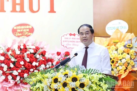 Bí thư Tỉnh ủy Trịnh Xuân Trường phát biểu chỉ đạo đại hội. (Ảnh: THANH SƠN)