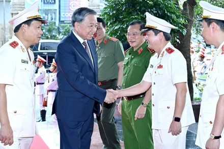 Tổng Bí thư Tô Lâm đến thăm, làm việc với Cục Cảnh sát hình sự (Bộ Công an). (Ảnh: ĐĂNG KHOA)