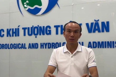 Ông Hoàng Phúc Lâm cập nhật thông tin và hướng đi của bão Matmo trong những ngày tới.