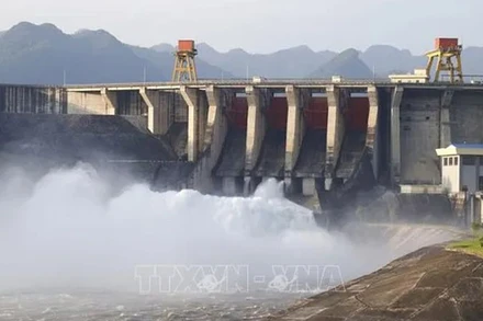 Bộ Nông nghiệp và Môi trường yêu cầu Công ty cổ phần thủy điện Thác Bà về việc điều chỉnh vận hành hồ chứa nhằm bảo đảm an toàn công trình và vùng hạ du. (Ảnh: TTXVN)