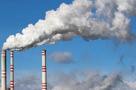 Việt Nam đã triển khai đồng bộ nhiều biện pháp loại trừ và kiểm soát các chất làm suy giảm tầng ozone như CFC, Halon, CTC, HCFC, Methyl Bromide và từng bước quản lý HFC theo lộ trình quốc tế. (Ảnh: minh họa, kinhtemoitruong.vn)