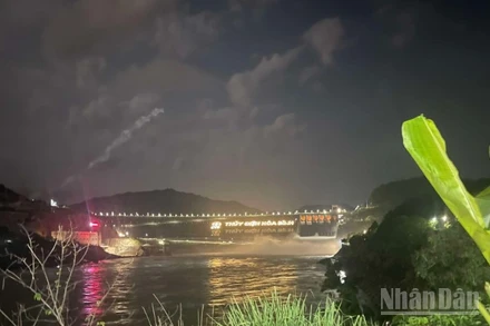 Bộ Nông nghiệp và Môi trường đề nghị các tỉnh, thành phố bảo đảm an toàn hạ du trong quá trình vận hành hồ thủy điện Hòa Bình.