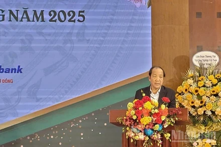 Ông Hồ Xuân Hùng, Chủ tịch Tổng hội Nông nghiệp và Phát triển nông thôn Việt Nam phát biểu tại Lễ tổng kết Đề án truyền thông “Tín dụng xanh cho doanh nghiệp và nhà nông năm 2025”.