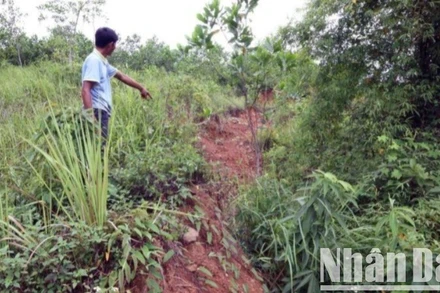 Một điểm nguy cơ sạt lở cao khi xảy ra mưa lũ tại xã Mường Vang, tỉnh Phú Thọ. (Ảnh: THANH TRÀ)