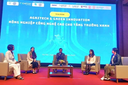 Nhiều sáng kiến, đề xuất, mô hình ứng dụng nông nghiệp công nghệ cao cho tiêu tăng trưởng xanh được đưa ra tại tọa đàm.