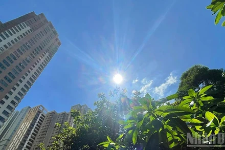 Từ ngày 20/8 đến 31/8, thời tiết tại nhiều khu vực trên cả nước có mưa dông xen kẽ nắng, ít khả năng xảy ra nắng nóng trên diện rộng. (Ảnh minh họa)